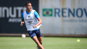 Veja o contrato e o salário de Gustavo Martins no Grêmio 