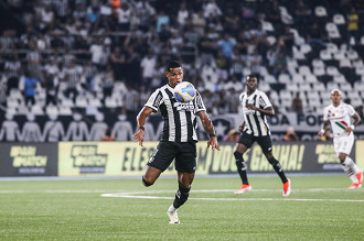 Junior Santos é um dos destaques do Botafogo em 2024. (Foto: Vítor Silva / Botafogo)