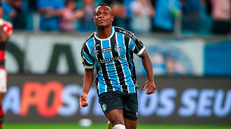 Nathan Fernandes está no time profissional do Grêmio desde a metade de 2023. (Foto: Lucas Uebel / Grêmio FBPA)