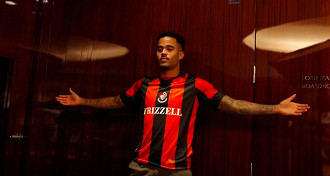 Justin Kluivert é o atleta mais bem pago do Bournemouth. (Foto: Reprodução)