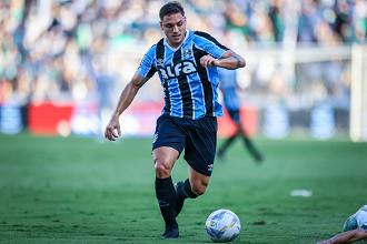 Camilo deve substituir Cuéllar no time do Grêmio no Gre-Nal. (Foto: Lucas Uebel / Grêmio FBPA)